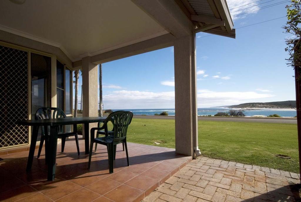 Pelican Shore Oceanfront Villa 6 Kalbarri Cameră foto